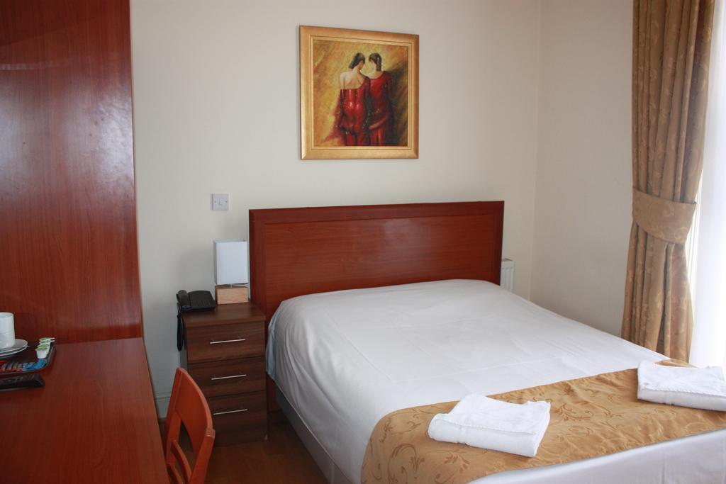 Corner House Hotel Лондон Номер фото