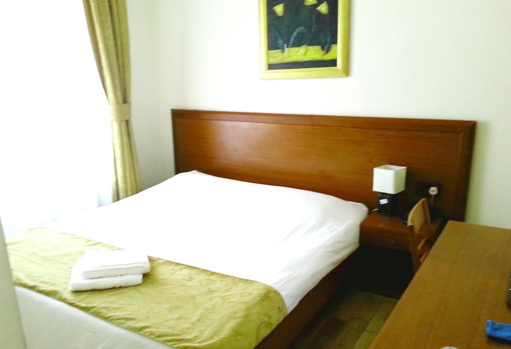 Corner House Hotel Лондон Номер фото