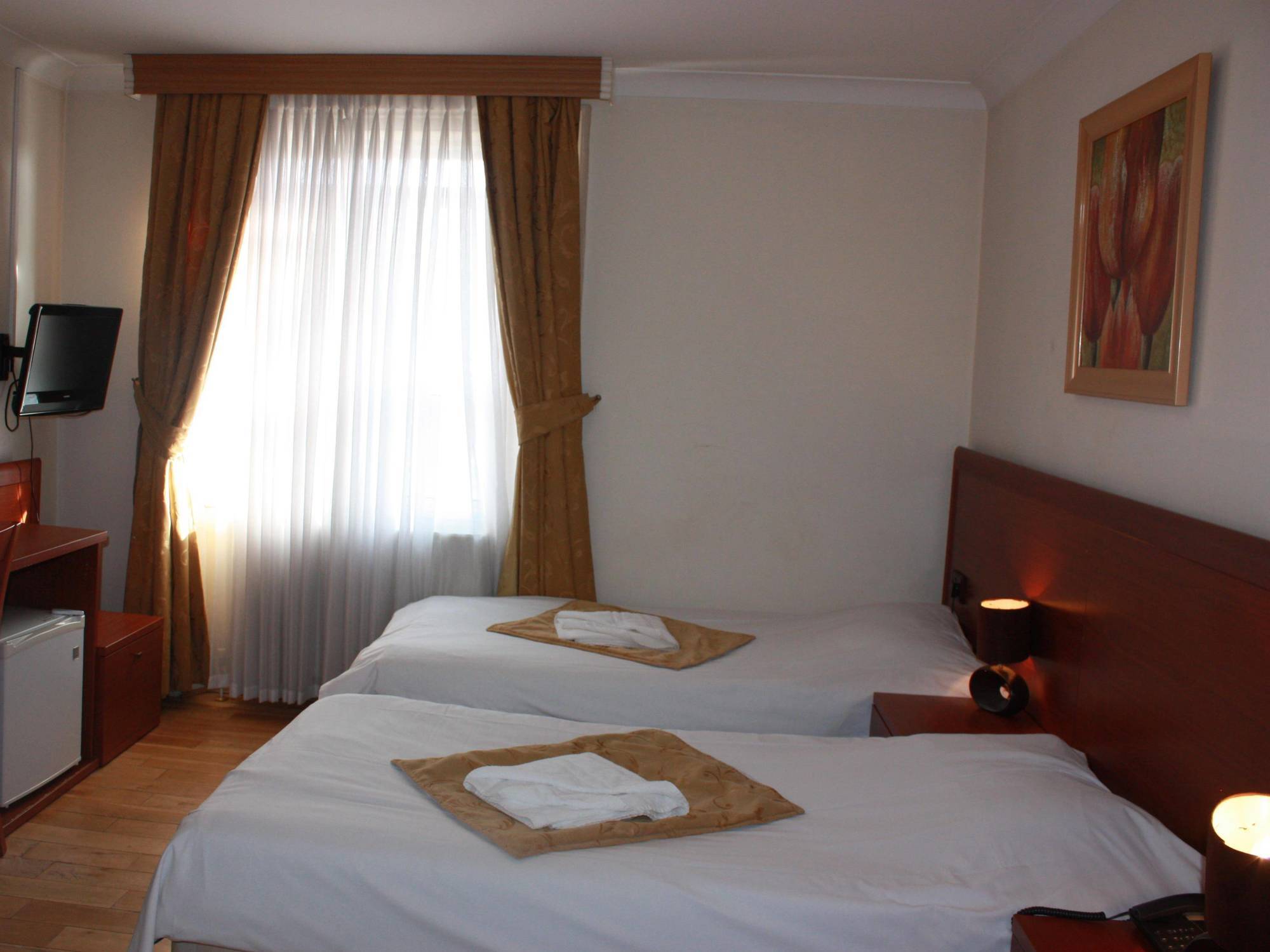 Corner House Hotel Лондон Екстер'єр фото